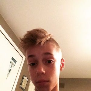 Meet your Posher, Nicholas